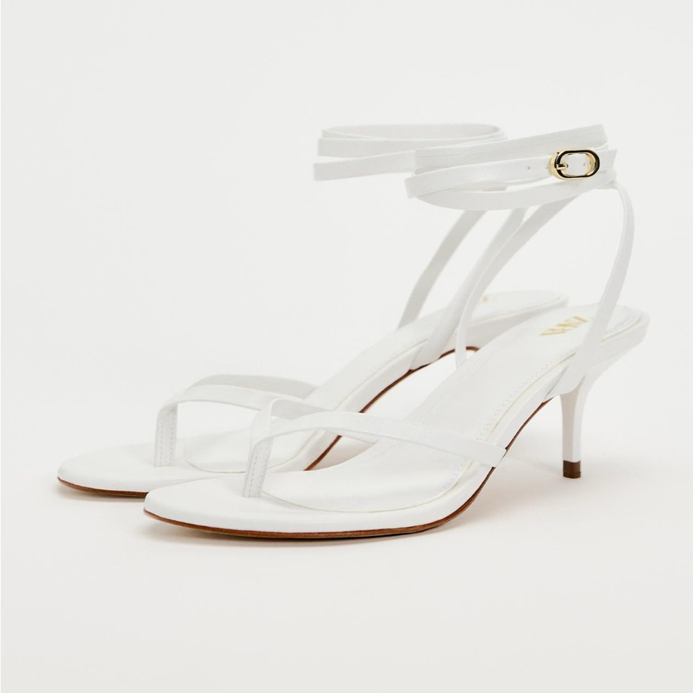 Zara heeled leather tie sandals wrap around kitten heels strappy 2355/310 white
